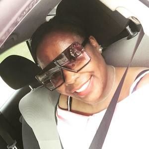 Meet your Posher, Angela